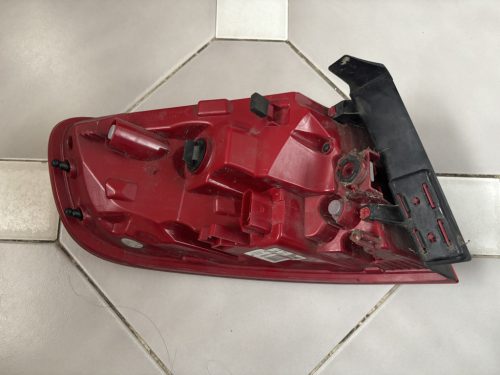 Audi A4 B8 Avant jobb hátsó lámpa 8K9945096D