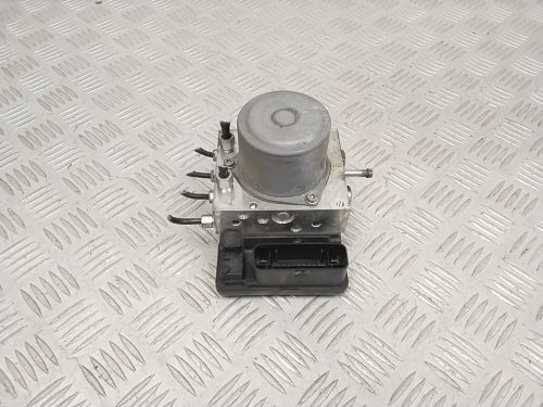 Nissan Leaf II ABS kocka 476605SH0A