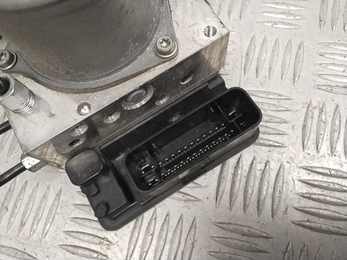 Nissan Leaf II ABS kocka 476605SH0A