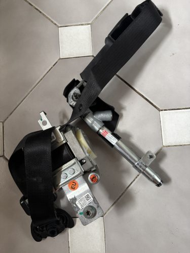 Tesla Model S bal első biztonsági öv 101878702A