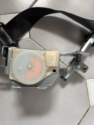 Tesla Model S bal első biztonsági öv 101878702A