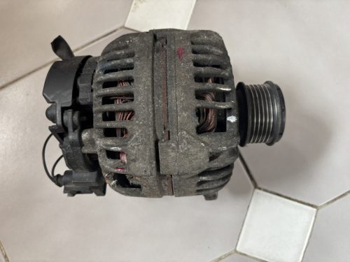 Volkswagen Polo IV, Golf V generátor 038903024F