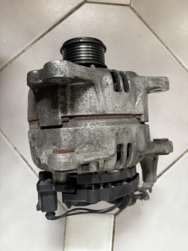 Volkswagen Polo IV, Golf V generátor 038903024F