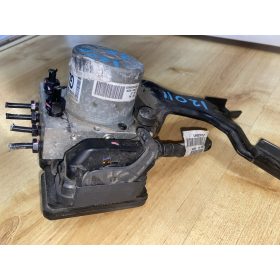 Kia Cee'd ABS kocka 61589-45200