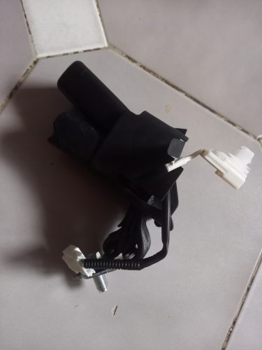 Toyota Corolla E210 hátsó biztonsági öv csat 309104610AA