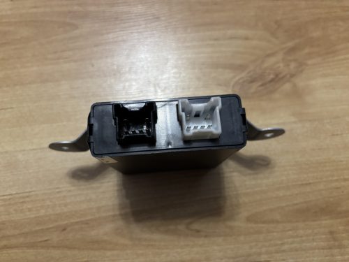 Hyundai Santa Fe ablaktörlő vezérlő modul 98750-26000