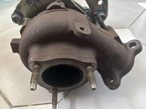 Toyota Avensis T27 2.0 D4D turbó 17201-0R080