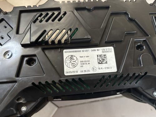 Alfa Romeo Stelvio km óracsoport 50559283