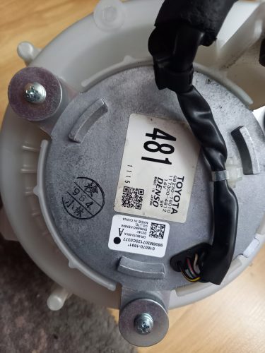 Toyota Prius (XV30) akkumulátor hűtő ventilátor G9230-76010