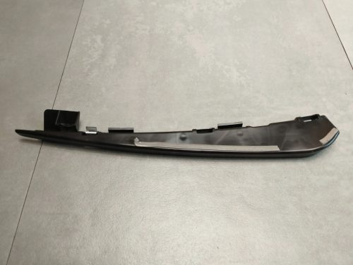Volkswagen Arteon jobb hátsó kédergumi tartó 3G8839152B