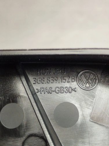 Volkswagen Arteon jobb hátsó kédergumi tartó 3G8839152B
