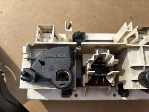 Opel Corsa B fűtéskapcsoló 90386823