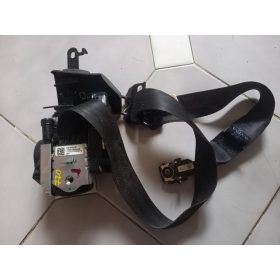 Volvo S90, V90 bal első biztonsági öv P31675242