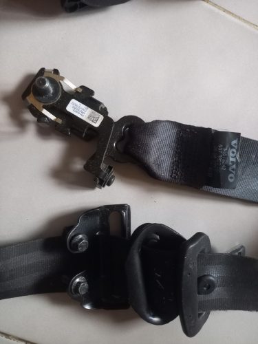 Volvo S90, V90 bal első biztonsági öv P31675242