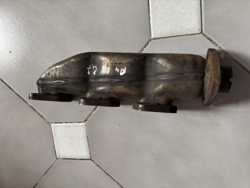 Audi A6 C6 2.7 TDI bal oldali kipufogó leömlő 059253033L