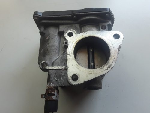 Toyota Yaris Fojtószelep 2203047040