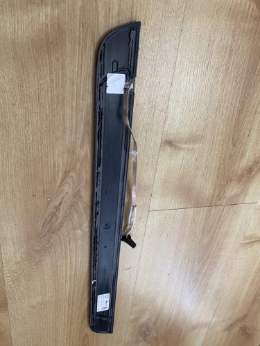 Audi S3 A3 8Y bal oldali belső küszöb burkolat 8Y0947417A