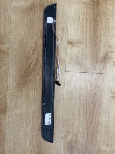Audi S3 A3 8Y bal oldali belső küszöb burkolat 8Y0947417A