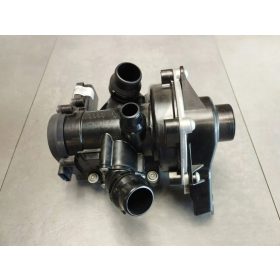 Audi S3 A3 8Y 2.0 TFSI vízpumpa 06L121111P