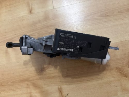 Mercedes C-osztály W204 kombi csomagtér ajtó nyitó motor a2048202242