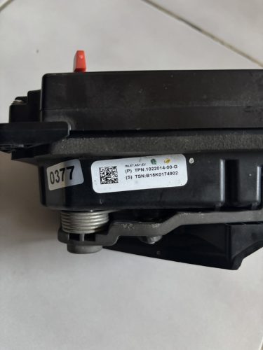 Tesla Model S töltő modul 1022014-00-G