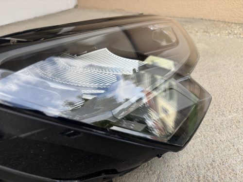 Audi A3 8Y jobb első lámpa, fényszóró 8Y0941012