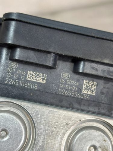 Audi A1 8X ABS kocka 6R0614517AL