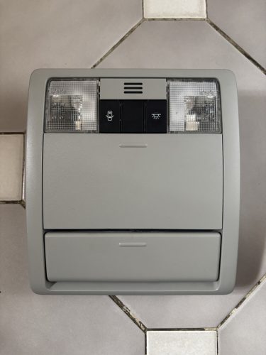 Toyota Verso beltér világítás 81260-0F084