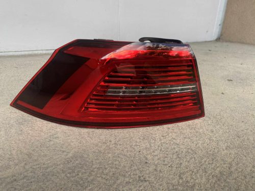 Volkswagen Passat B8 bal hátsó külső LED lámpa 3G5945207C