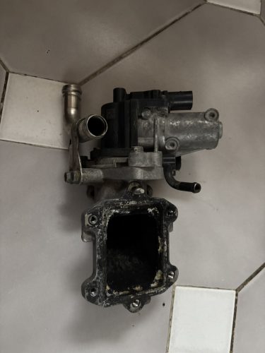 Hyundai H-1, Starex EGR szelep 284104A700