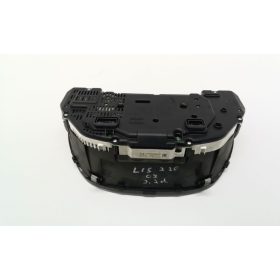 Lexus IS Kilométeróra 8380053640