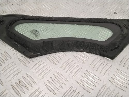 Nissan Leaf II Jobb belső oldalüveg768203NL0A