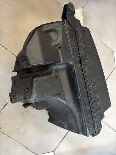 Volvo XC70 III V70 III S80 II légszűrő ház 30748207