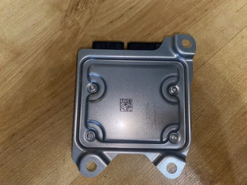 Tesla Model 3 gyári új légzsák vezérlő elektronika 1512876-00-E 0285020160
