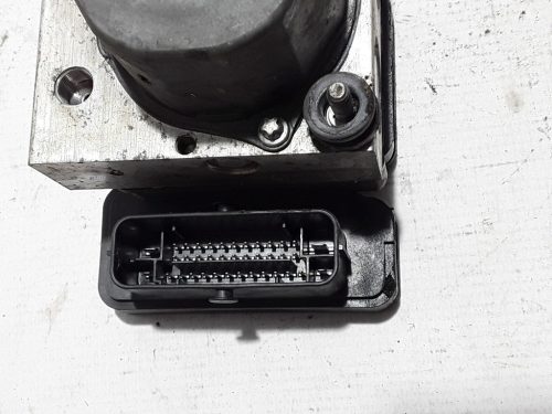 Audi A1 8X ABS kocka 6R0614517