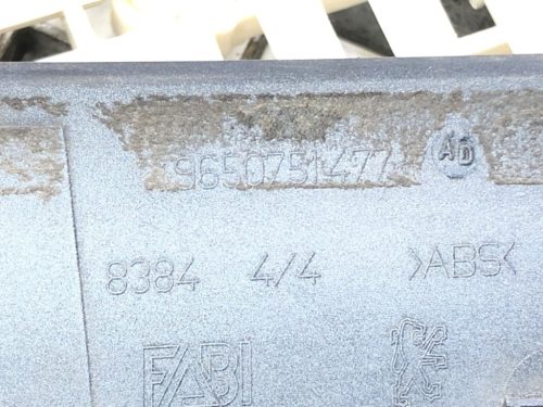 Peugeot 207 Hátsó csomagtérajtó díszléc 9650751477