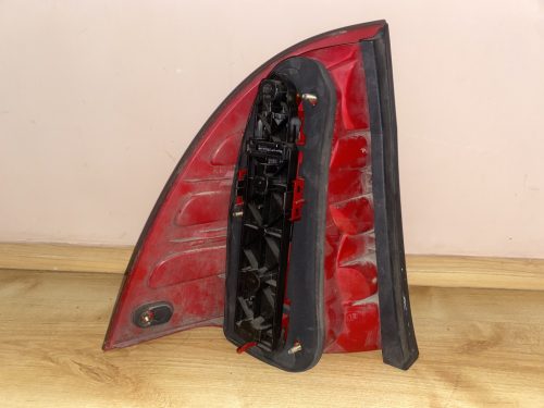 Mercedes-Benz C-osztály W203 kombi jobb hátsó lámpa A2038201264