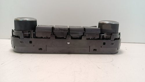 Toyota Auris E18 Fűtéskapcsoló 5590002460