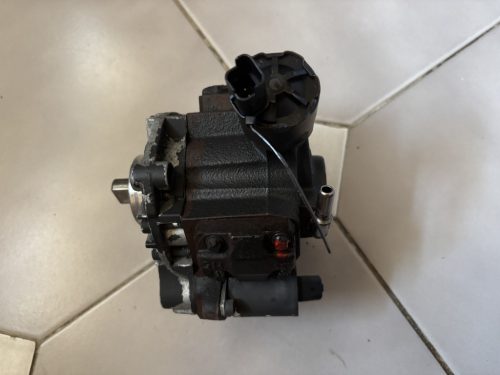 Volvo S40, V50 magasnyomású pumpa 9658193780