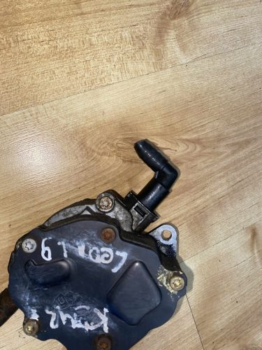 Volkswagen Audi Seat Skoda vákuumpumpa 038145215