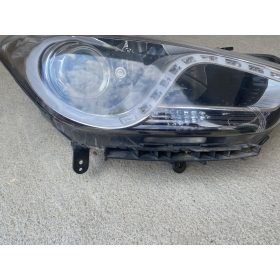 Hyundai i40 jobb fényszóró 92102-3Z001