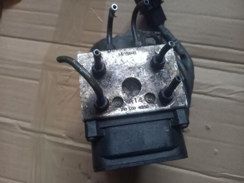 Mitsubishi Colt ABS kocka MR129948