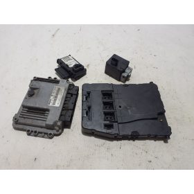   Renault Scenic Motorvezérlő szett 8200309692, 8200391966, 8200125077
