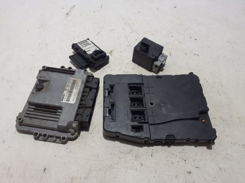 Renault Scenic Motorvezérlő szett 8200309692, 8200391966, 8200125077