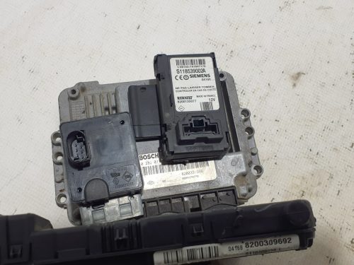 Renault Scenic Motorvezérlő szett 8200309692, 8200391966, 8200125077