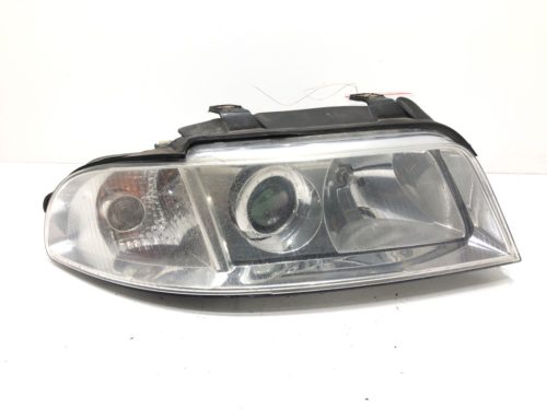 Audi A4 B5 Jobb első lámpa, fényszóró 8D0941030AK