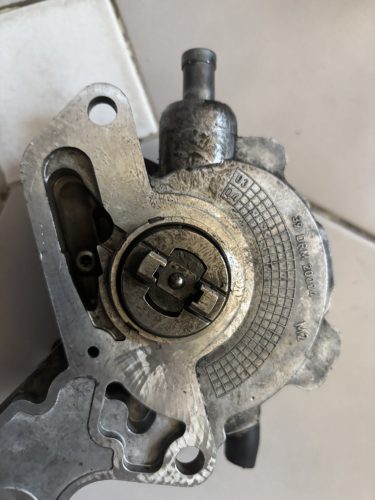 Volkswagen Skoda Seat Audi vákuumpumpa 39DRM20004