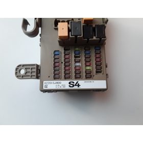 Subaru Forester SK Biztosítéktábla 82201SJ400