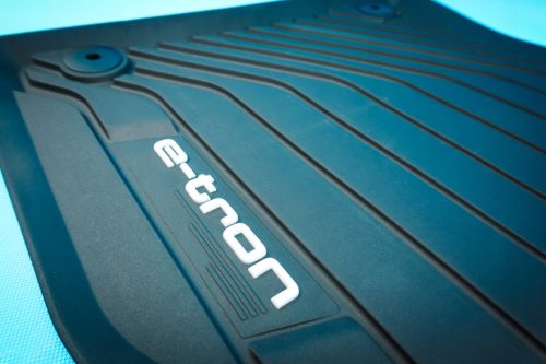 Audi A3 S3 8V új, gyári autószőnyegek 34534677654336