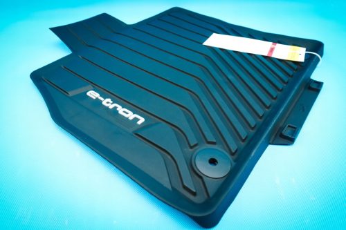 Audi A3 S3 8V új, gyári autószőnyegek 34534677654336